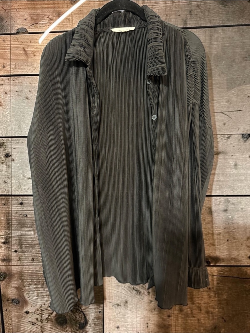 Et Clet Plisse Micro Pleat Button Up Shirt Black Charcoal Sculptural Chic S